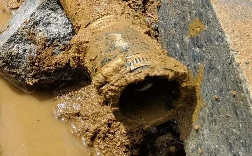 pool pipe leak found underground
