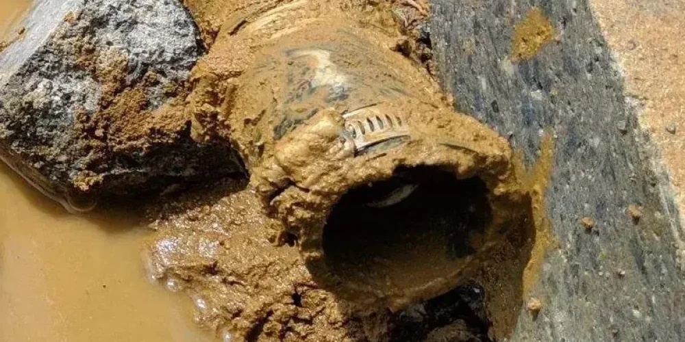 pool pipe leak found underground